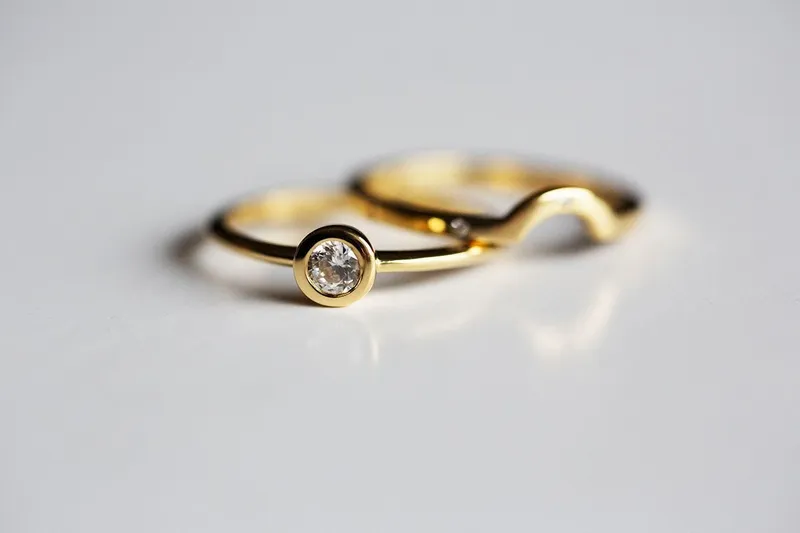 Bezel Diamond Wedding Ring Set With Curved Diamond Band view 6