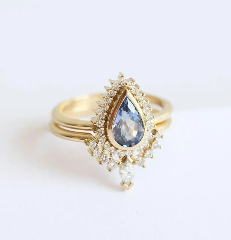 BEA BLUE SAPPHIRE ENGAGEMENT RING SET WITH FULL DIAMOND HALO view 4