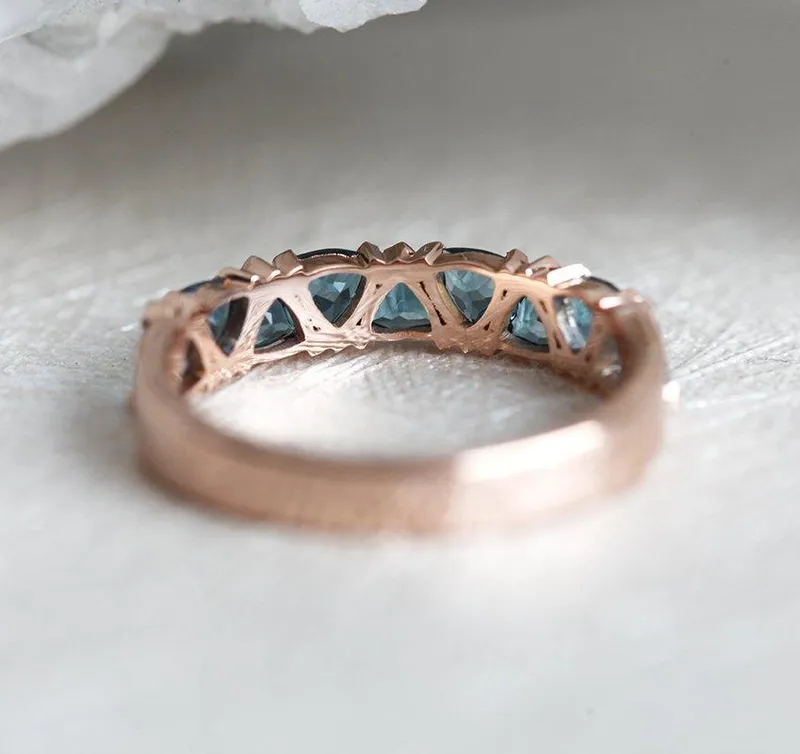 BEAU LONDON BLUE TOPAZ RING, BLUE WEDDING BAND vy 5