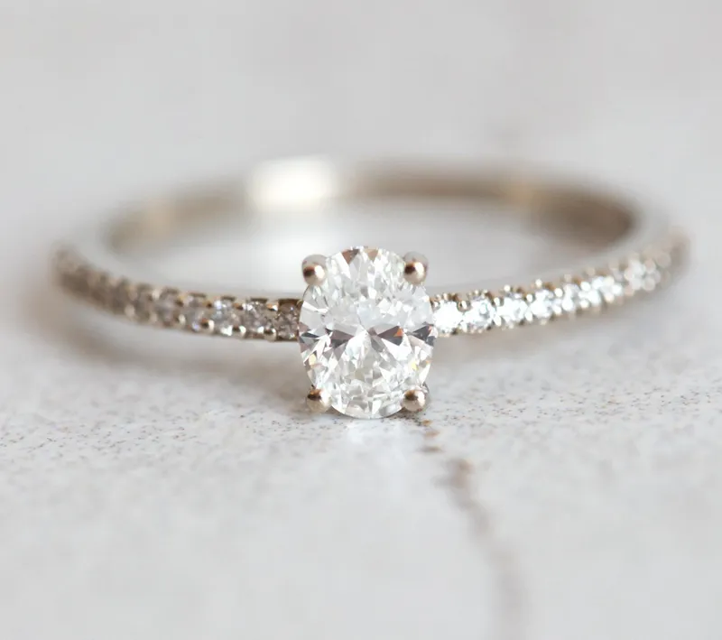 BELEN DIAMOND RING diamond oval cut engagement ring