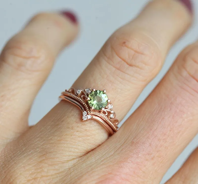 Bella Green Sapphire Diamond Ring vy 6