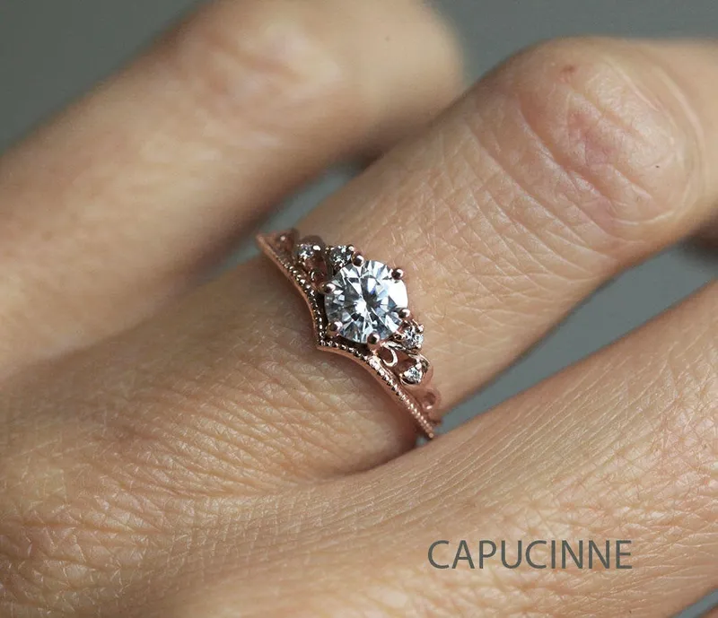 BELLA ROUND MOISSANITE & DIAMOND RING vy 3