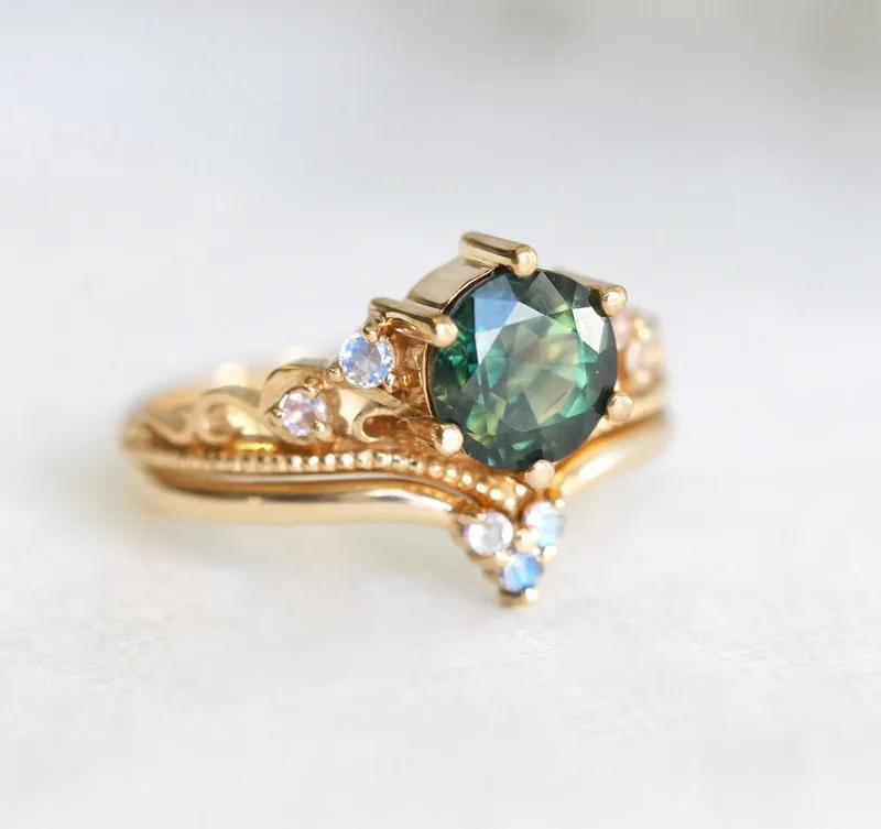 BELLA VINTAGE GREEN SAPPHIRE RING view 7