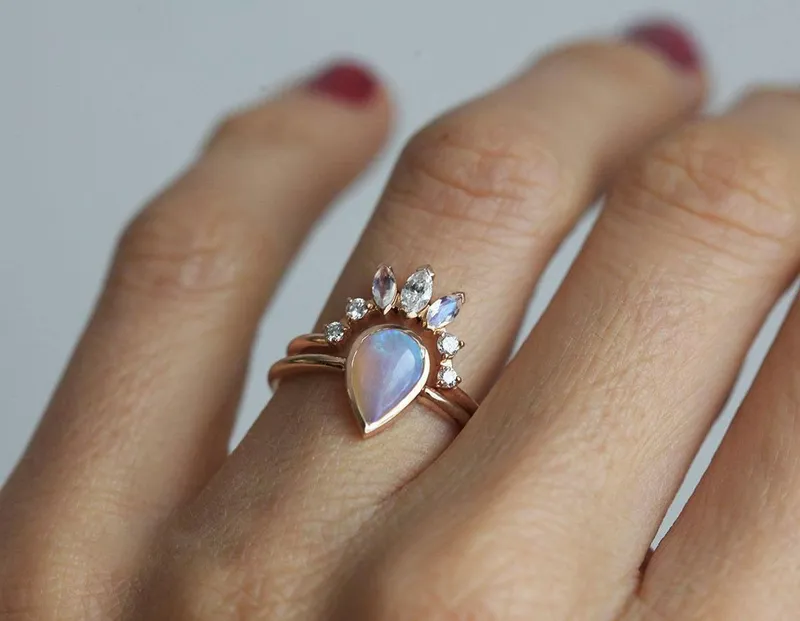 Betty Opal Ring vy 4
