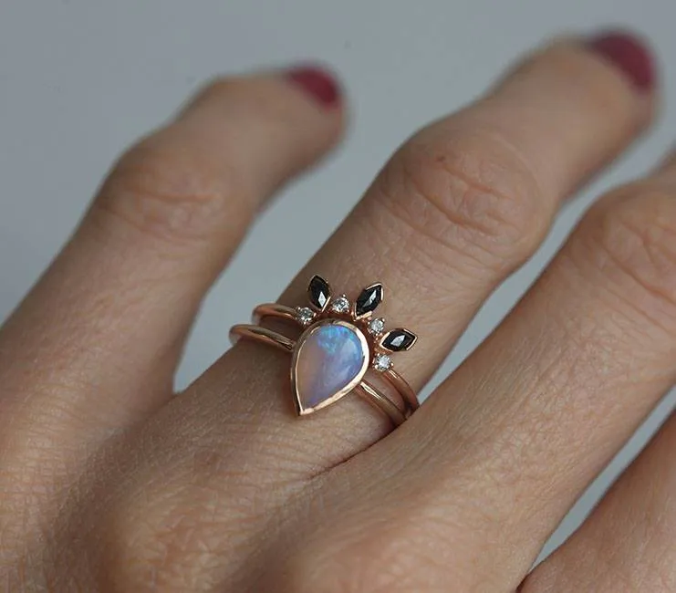 Betty Opal Ring vy 6