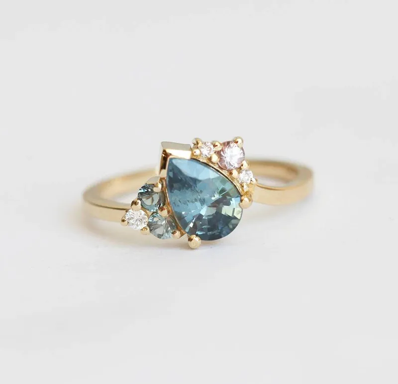 BEVAN PEAR SAPPHIRE CLUSTER RING vy 5