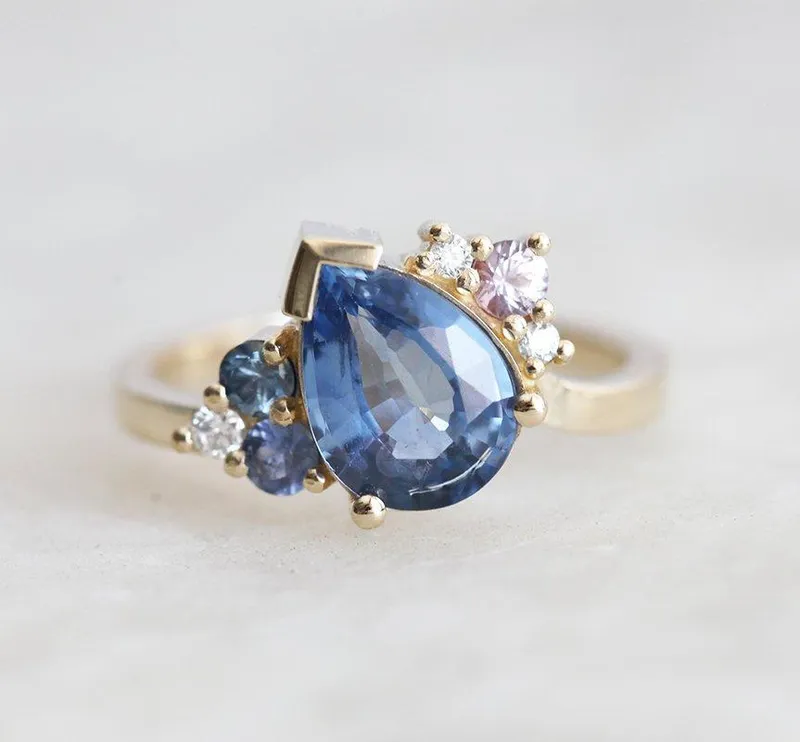 BEVAN PEAR SAPPHIRE CLUSTER RING vy 6