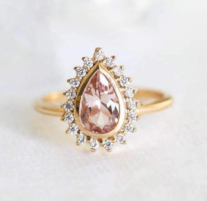 BEVERLY PEAR MORGANITE RING vy 12