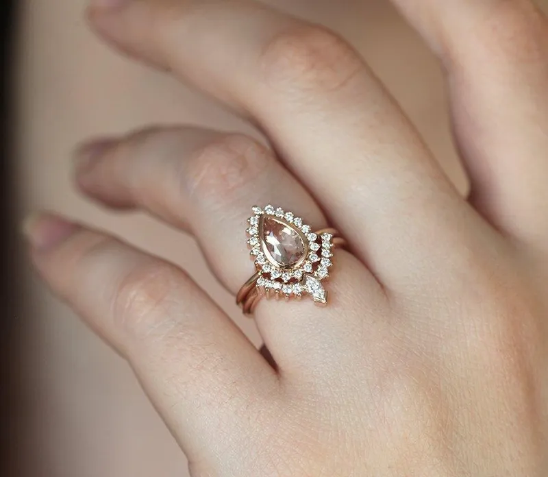 BEVERLY PEAR MORGANITE RING vy 3