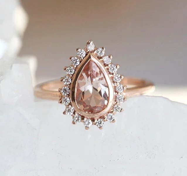 BEVERLY PEAR MORGANITE RING vy 7