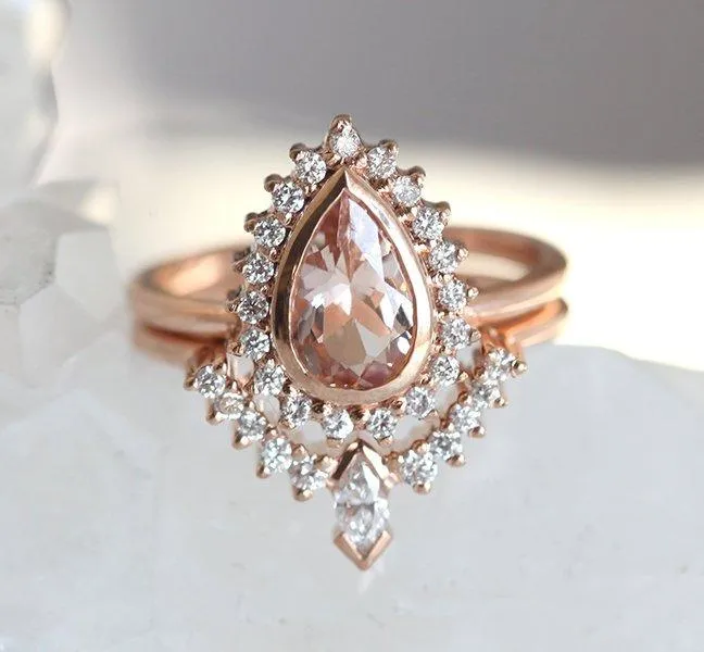 BEVERLY PEAR MORGANITE RING vy 9