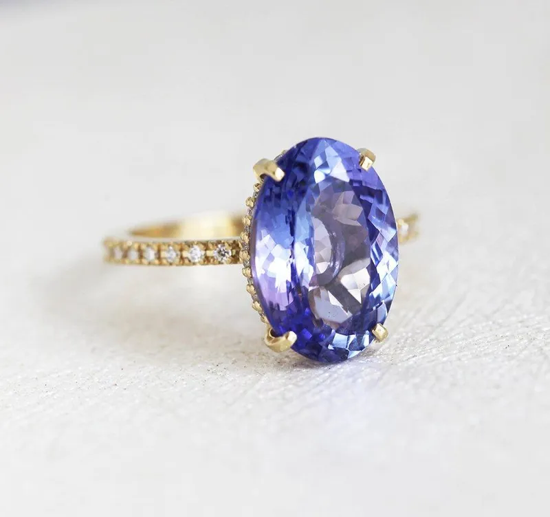 BIRDIE OVAL TANZANITE RING view 2