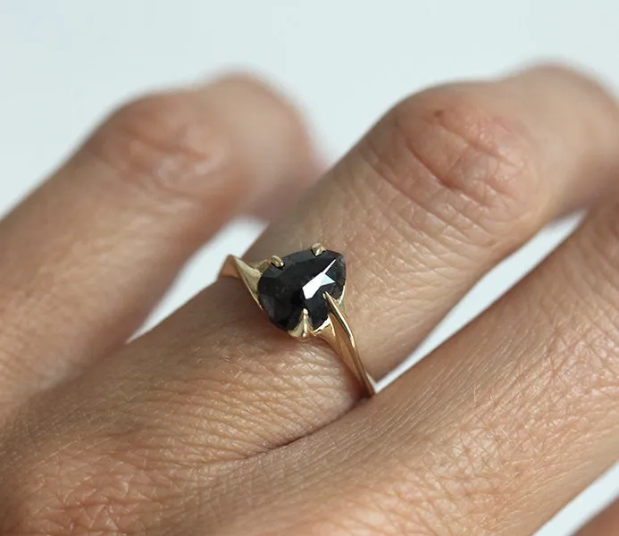 BLACK DIAMOND RING, PEAR DIAMOND RING vy 5