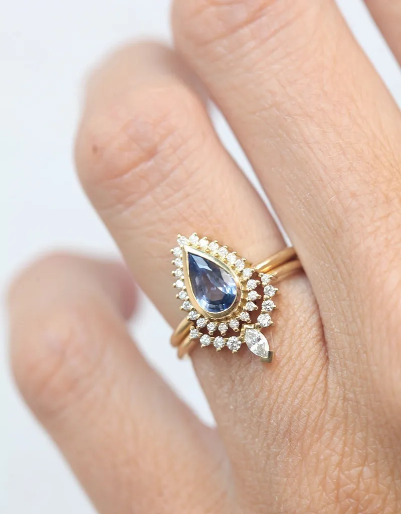BLUE SAPPHIRE DIAMOND RING SET view 7