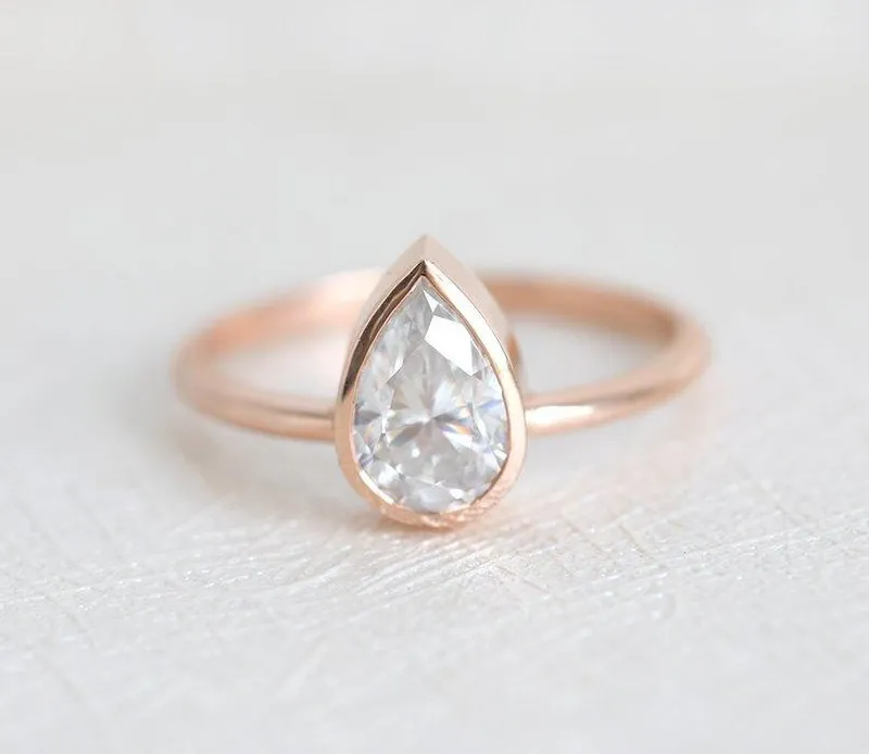 Bree Diamond Ring vy 6