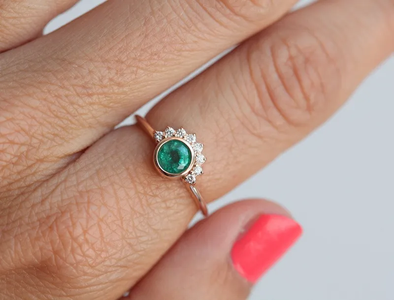 Brina Emerald And Diamond Ring vy 4