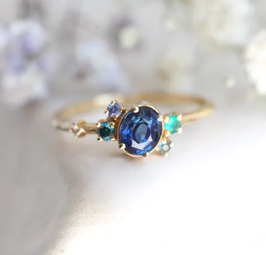 CAPELLA BLUE SAPPHIRE EMERALD DIAMOND CLUSTER RING view 3