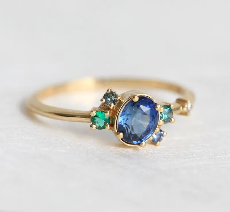 CAPELLA BLUE SAPPHIRE EMERALD DIAMOND CLUSTER RING view 4