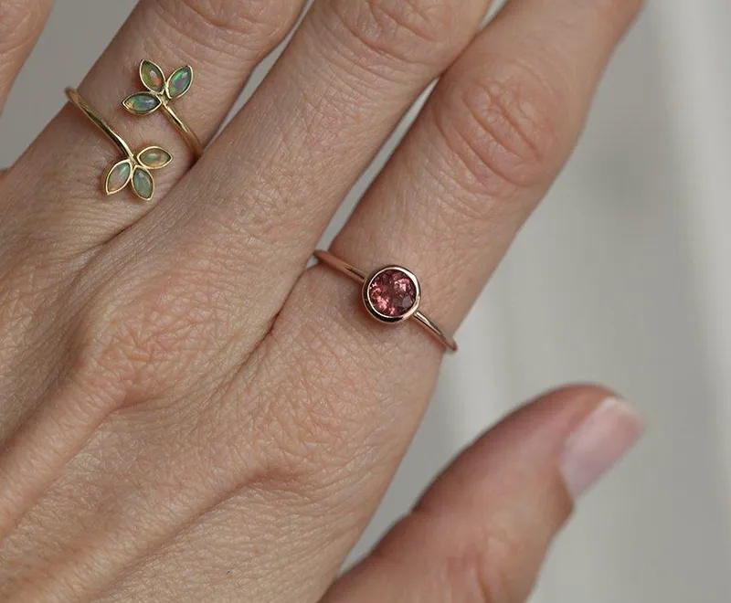 Carter Round Garnet Ring vy 3