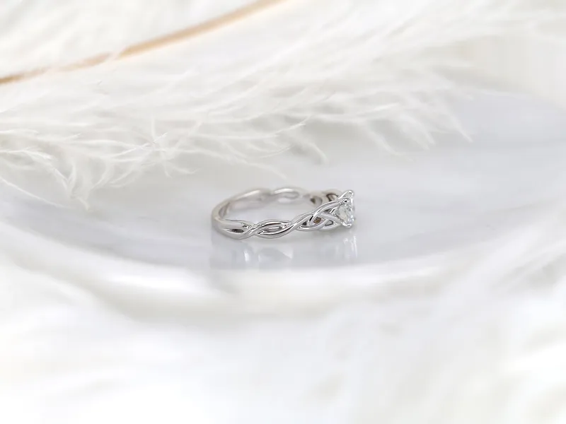 0.75cts Cassidy 6mm 14kt Gold Moissanite Celtic Love Knot Triquetra Round Solitaire Ring vy 9