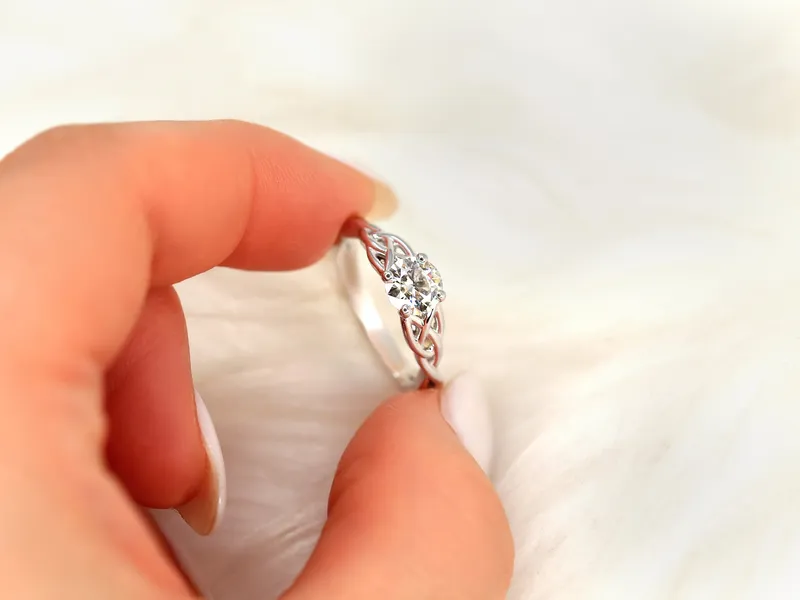 0.75cts Cassidy 6mm 14kt Gold Moissanite Celtic Love Knot Triquetra Round Solitaire Ring vy 3