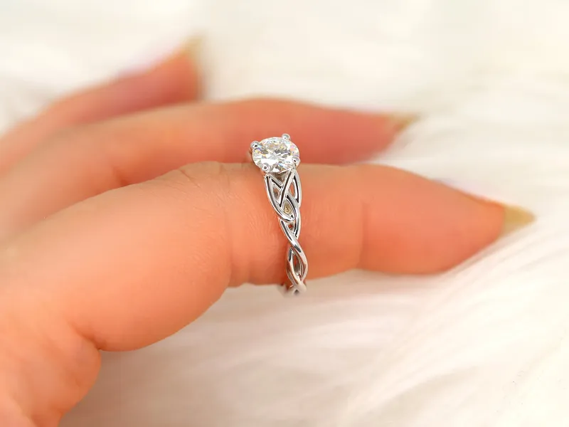 0.75cts Cassidy 6mm 14kt Gold Moissanite Celtic Love Knot Triquetra Round Solitaire Ring vy 4