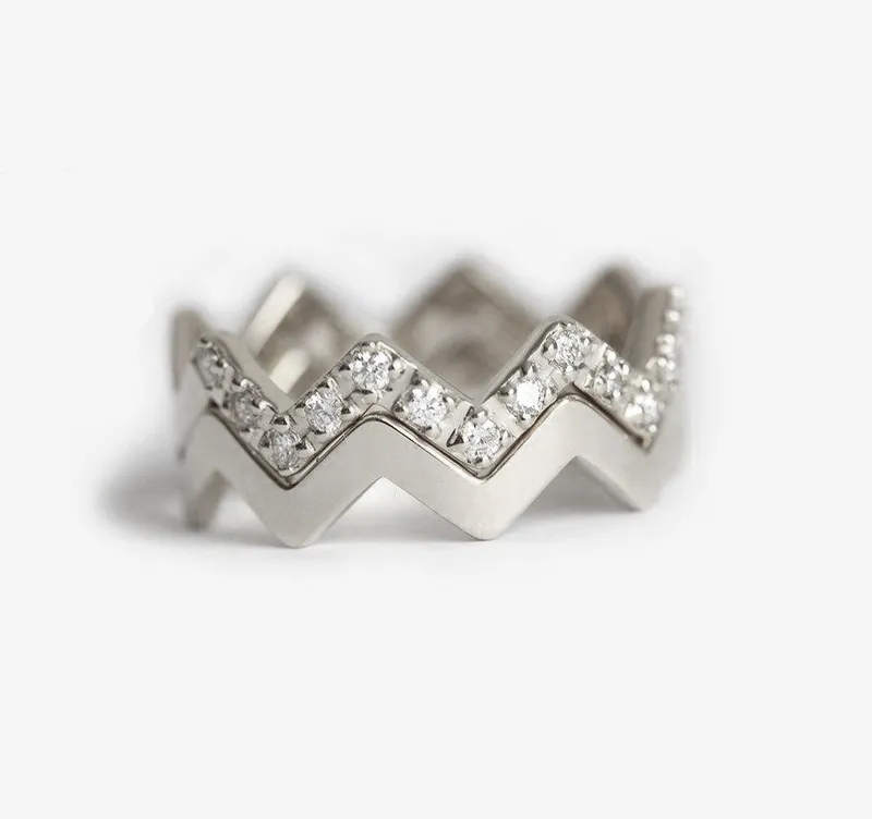 CLAIRE GEOMETRIC DIAMOND ZIG ZAG RING vy 6