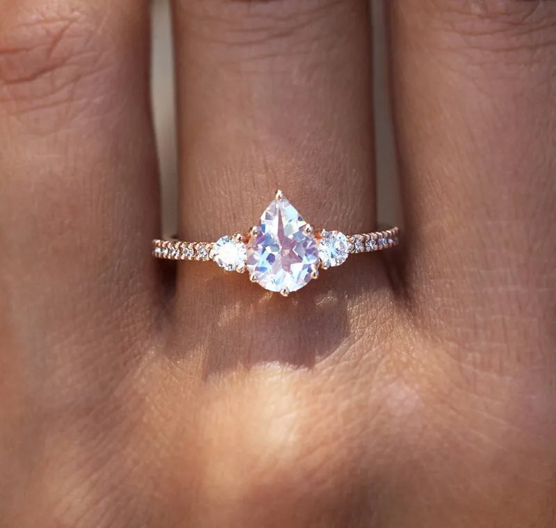 CLAUDIA PEAR ALEXANDRITE RING view 10
