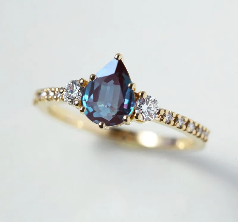 CLAUDIA PEAR ALEXANDRITE RING view 2