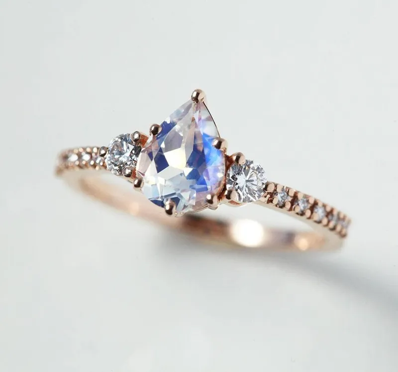 CLAUDIA PEAR ALEXANDRITE RING view 4