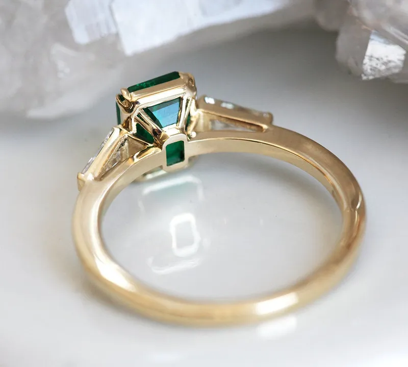 CLEO EMERALD RING WITH ACCENT STONES view 8