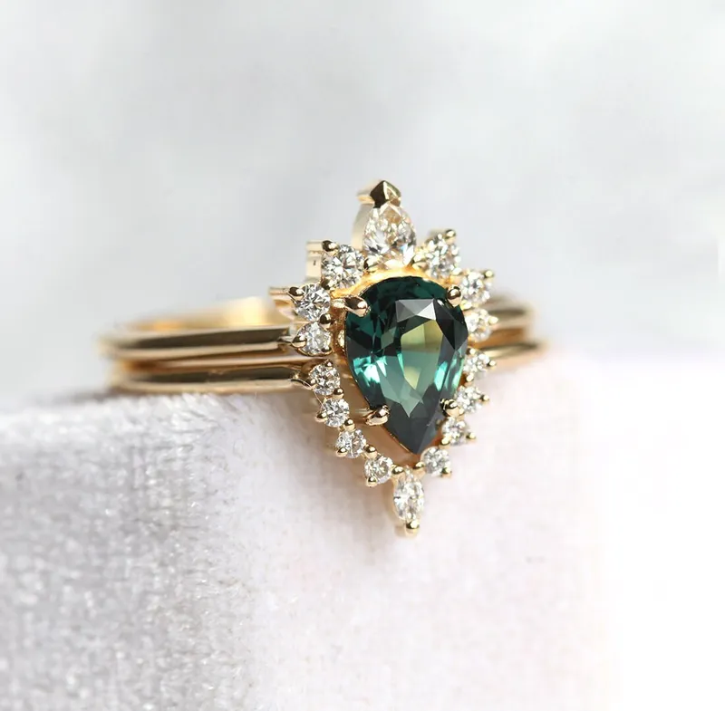 Corinne Pear Sapphire Ring Set view 2