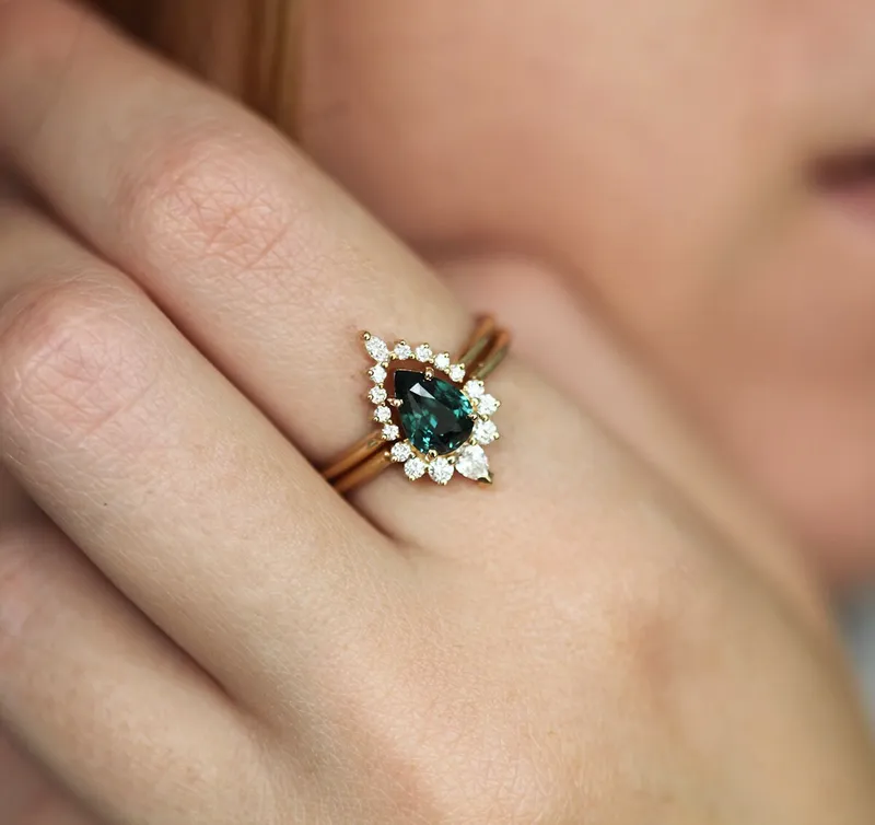 Corinne Pear Sapphire Ring Set view 5