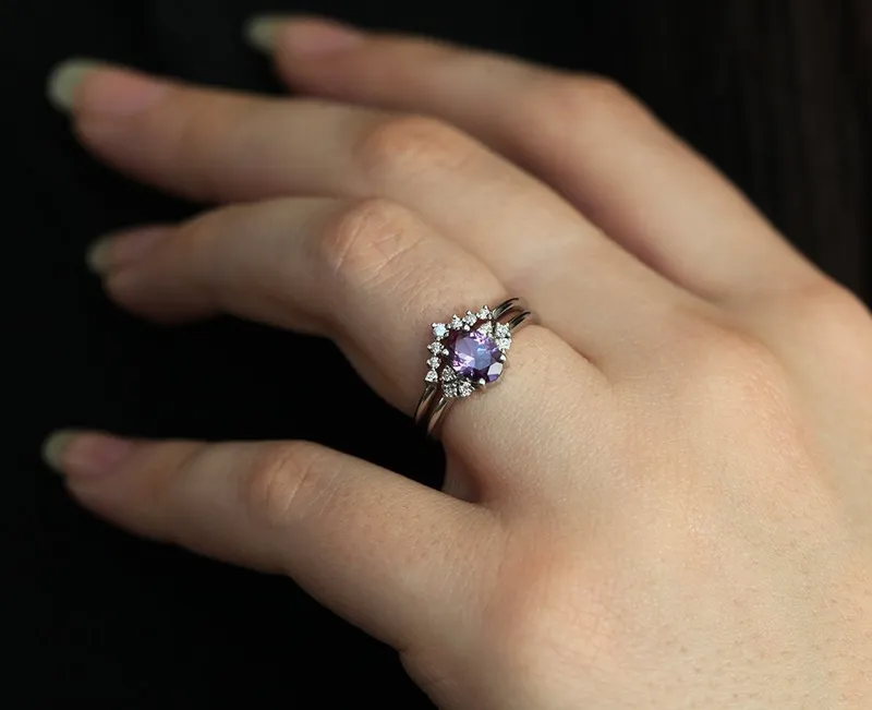 Dora Lab Alexandrite & Diamond Ring vy 6