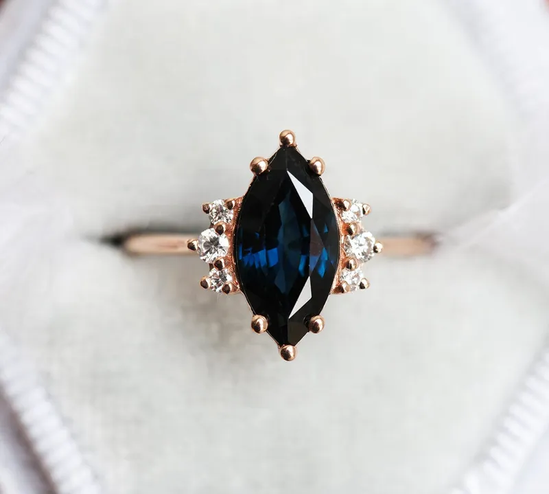 Damiana Sapphire Diamond Ring view 2