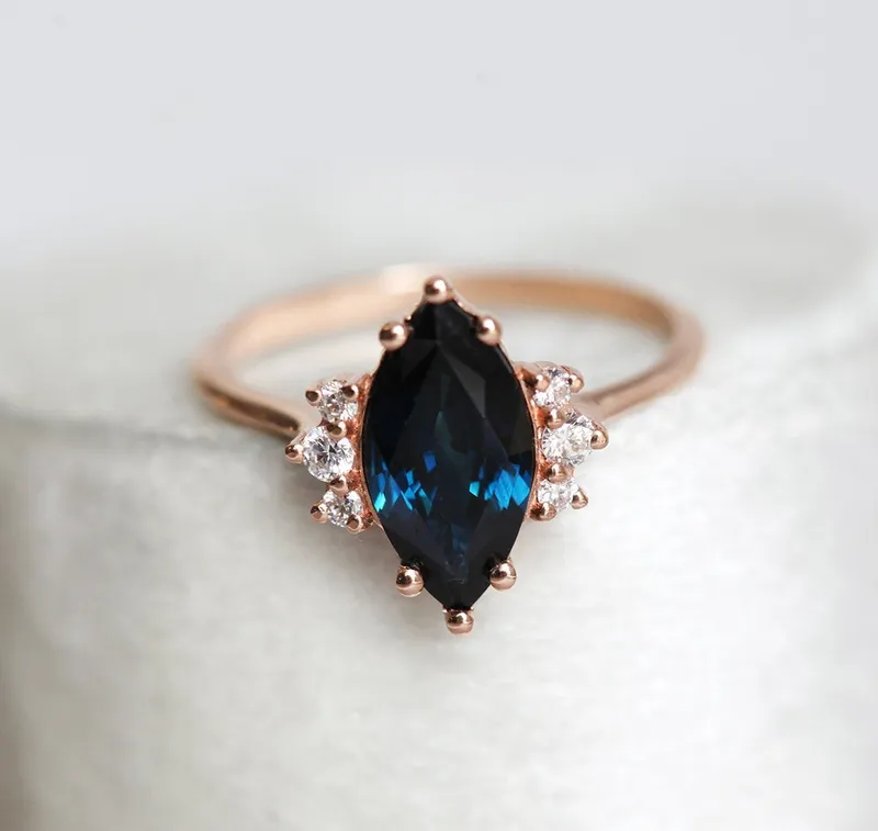 Damiana Sapphire Diamond Ring view 7