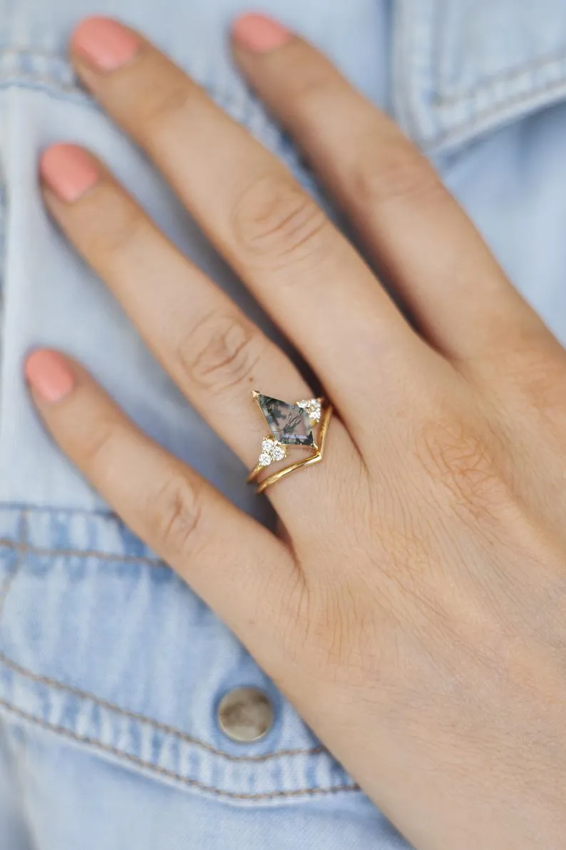 Dawn Moss Agate Ring Set vy 2