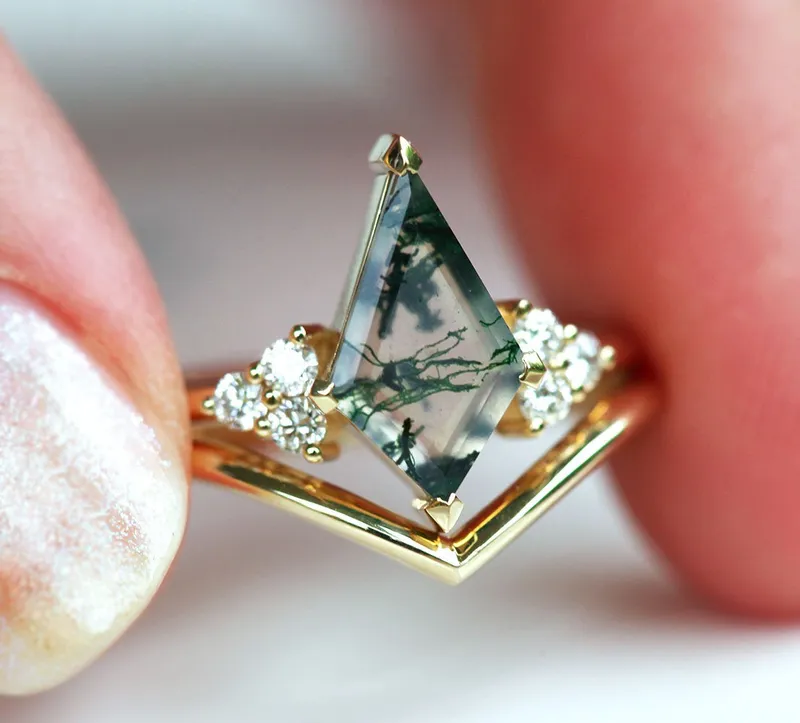 Dawn Moss Agate Ring With Accent Diamonds vy 9
