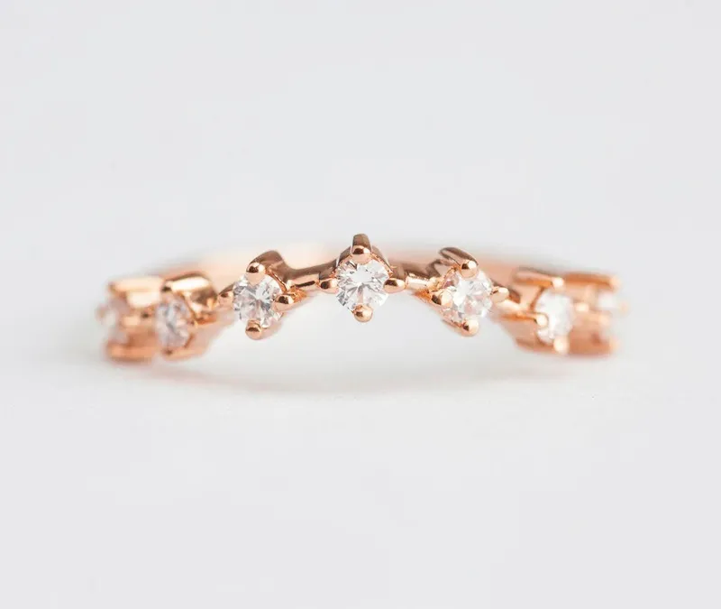 Diamond Ring, Curved Ring view 3