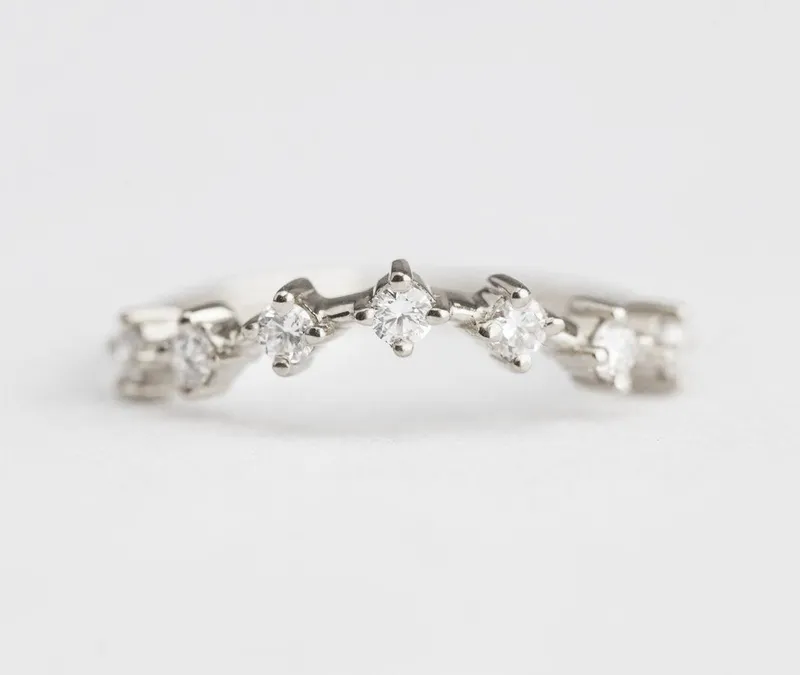Diamond Ring, Curved Ring view 4