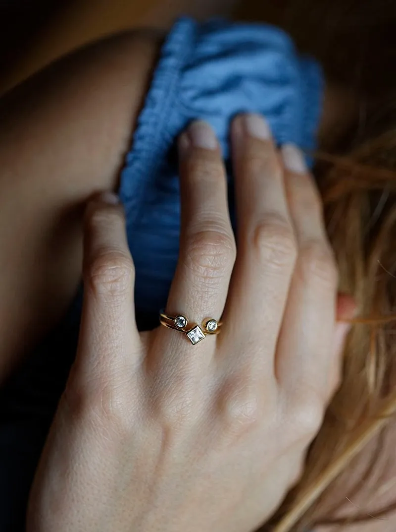 Diamond Ring, Princess Cut Engagement Ring vy 3