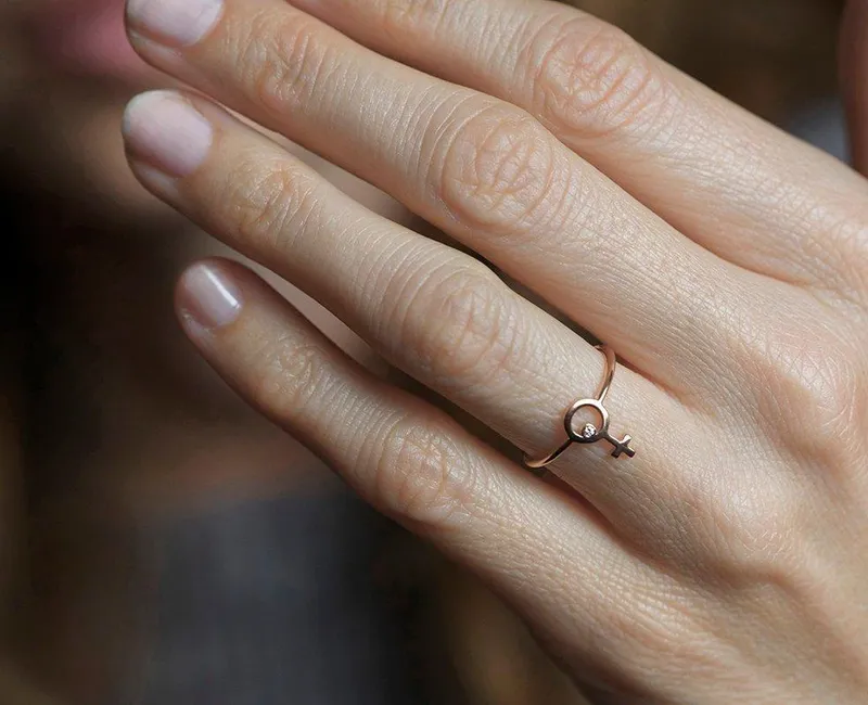 DIAMOND RING ROSE GOLD, FEMALE SYMBOL RING view 2