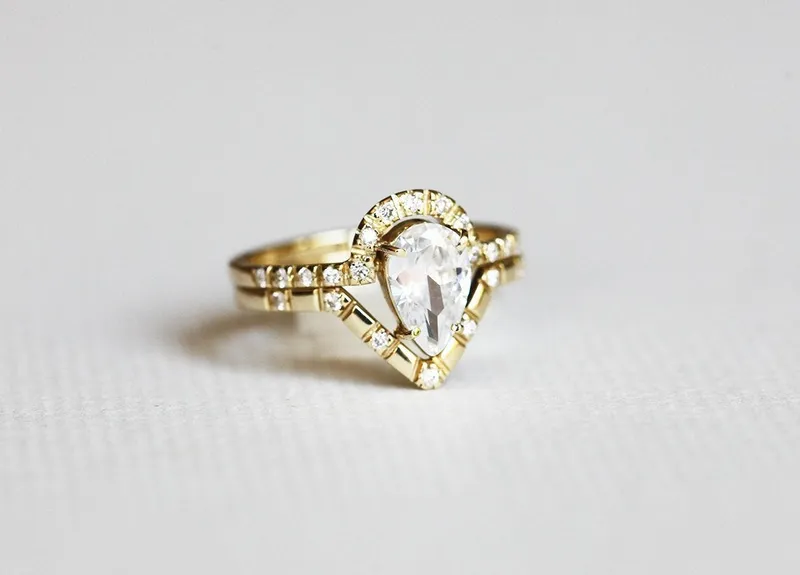 Diamond Ring Set, Pear Cut Wedding Ring view 4