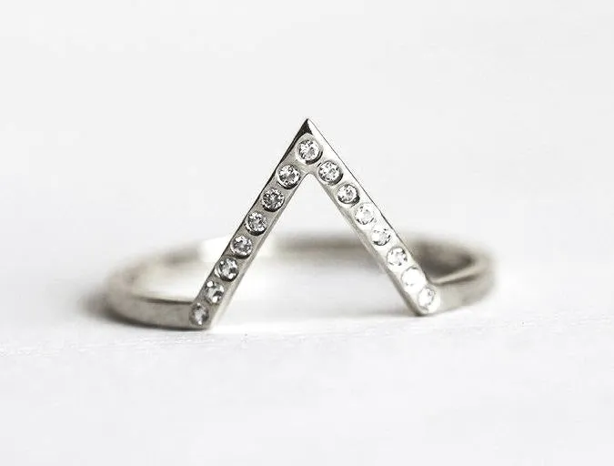Diamond Wedding Ring, Curved Wedding Ring vy 7