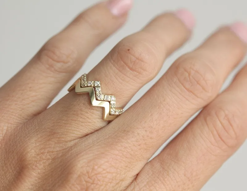 DIAMOND WEDDING RING, ZIG ZAG ENGAGEMENT SET view 2