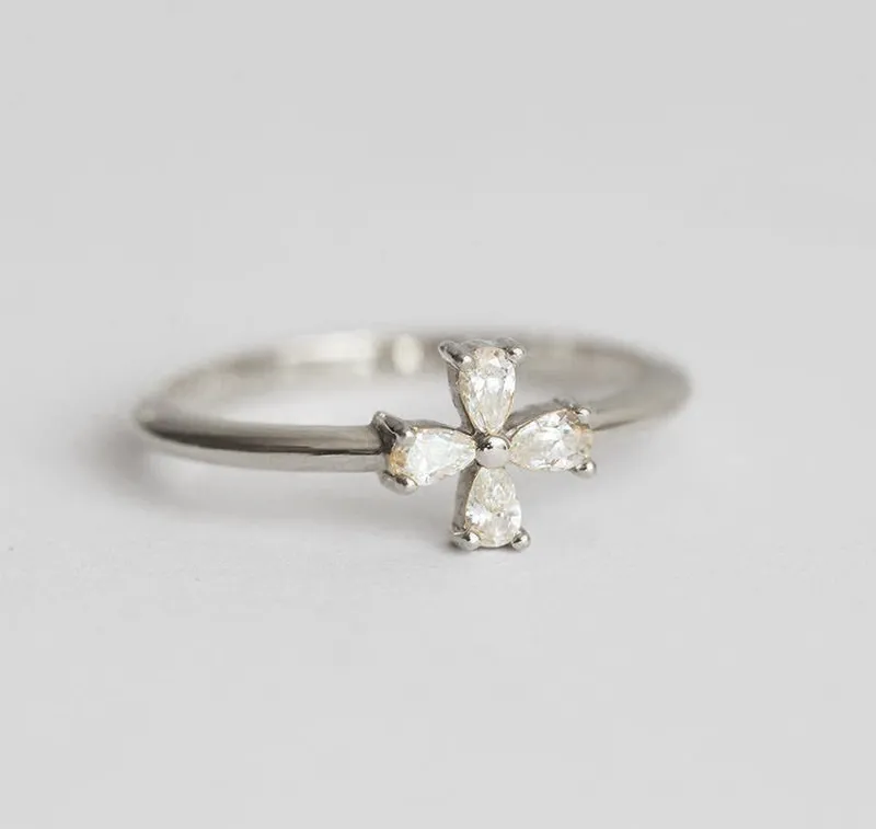 Diamond Flower Ring, Pear Diamond Ring vy 11