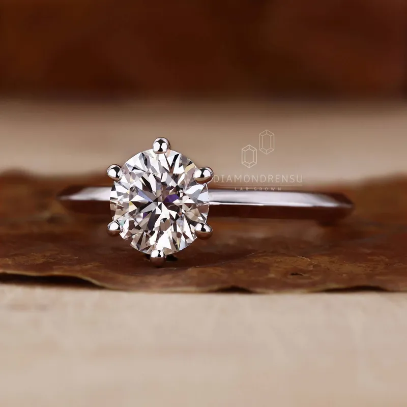 0.50 to 3.0 CT Round Brilliant Cut Lab Grown Diamond Ring view 5
