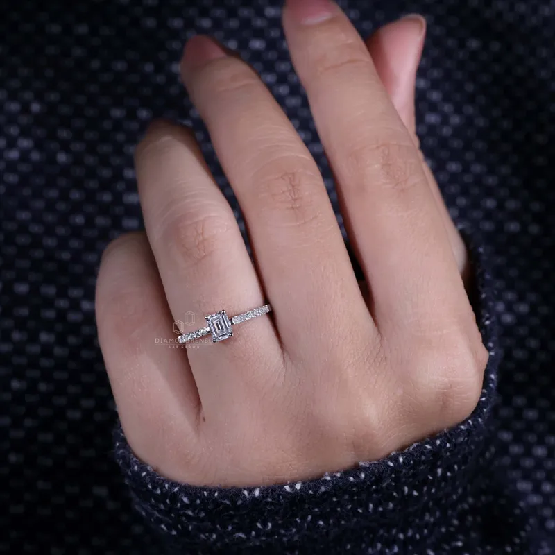 0.51 CT Emerald Cut Lab Grown Diamond Engagement Ring for Women vy 2
