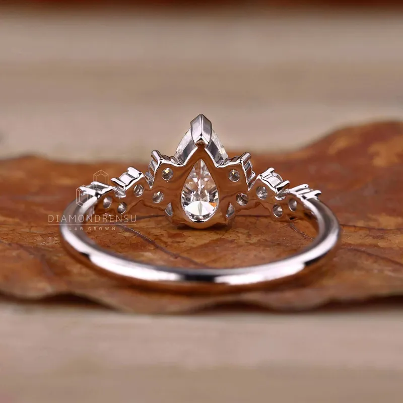 0.60 - 2.0 CT F/VS Pear Cut Lab Grown Diamond Zig Zag Pave Engagement Ring vy 6