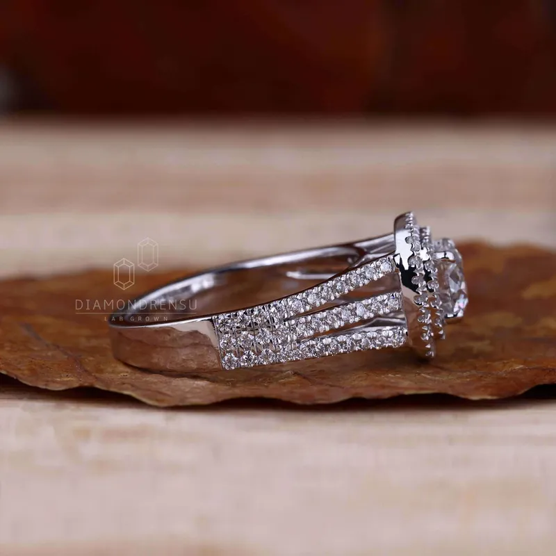 0.80 CT Round Cut Double Halo - Pave Lab Grown Diamond Ring vy 6